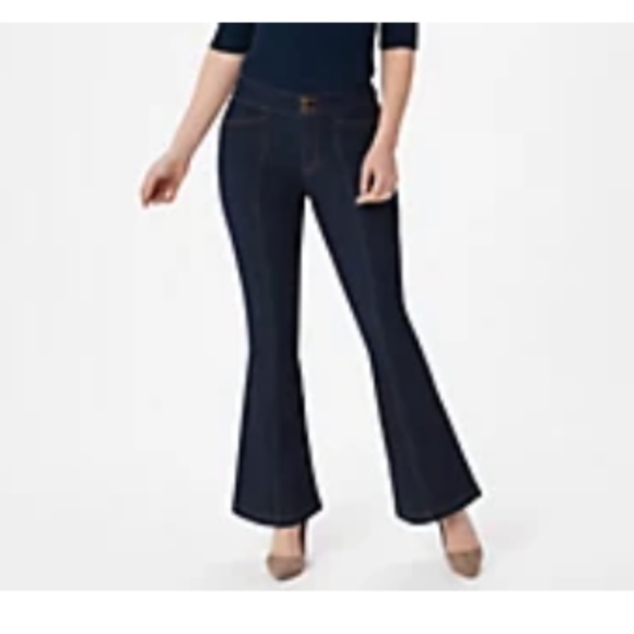 GILI NWOT 10 p Dual Stretch Back Slit Flared Denim - Picture 1 of 7